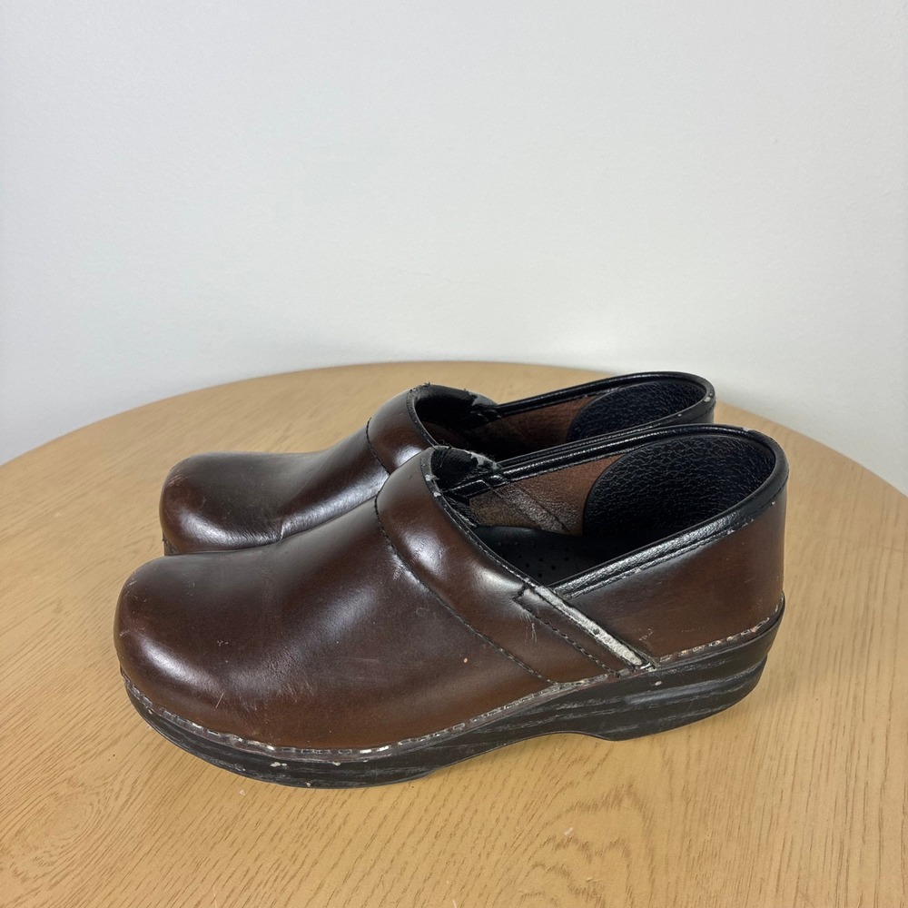 Dansko Professional Leather Clogs Women's EU 38 US 7.5-8 Comfort Work Utility